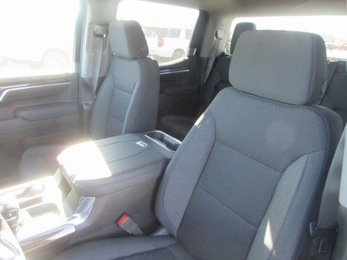 New 2026 GMC Sierra 1500 Elevation image 12