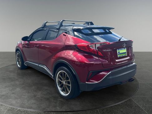 Used 2019 Toyota C-HR Limited FWD image 8