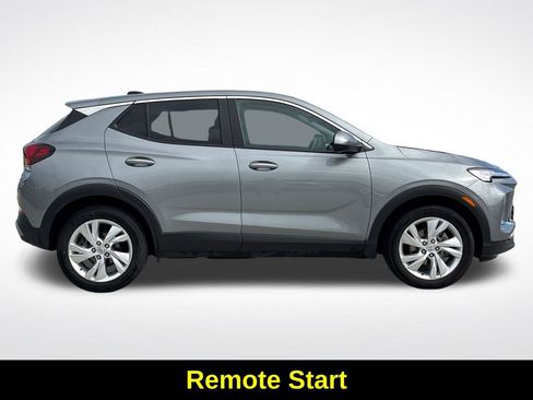 Used 2025 Buick Encore GX Preferred FWD image 10