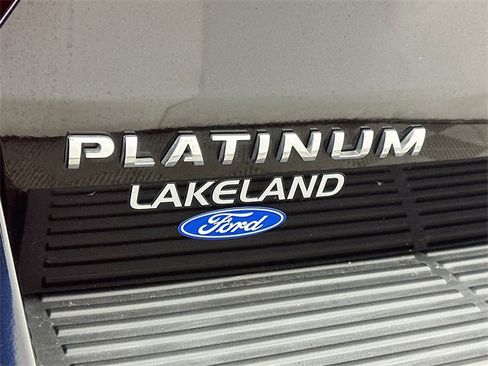Used 2021 Ford Expedition Platinum image 31