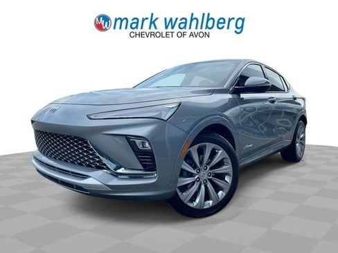 Certified 2025 Buick Envista Avenir FWD image 1