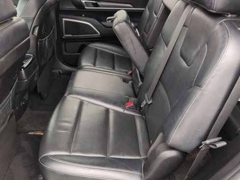 Used 2022 Kia Telluride LX image 17