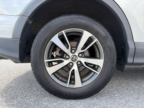 Used 2016 Toyota RAV4 XLE FWD image 30
