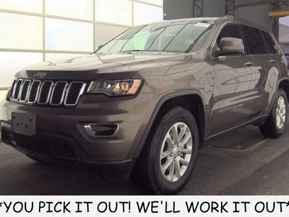 Used 2021 Jeep Grand Cherokee Laredo