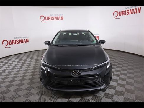 Used 2026 Toyota Corolla LE w/ LE Premium Package image 18