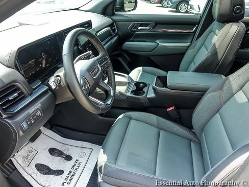 Used 2026 GMC Terrain AT4 w/ Convenience Package III AWD/4WD image 10