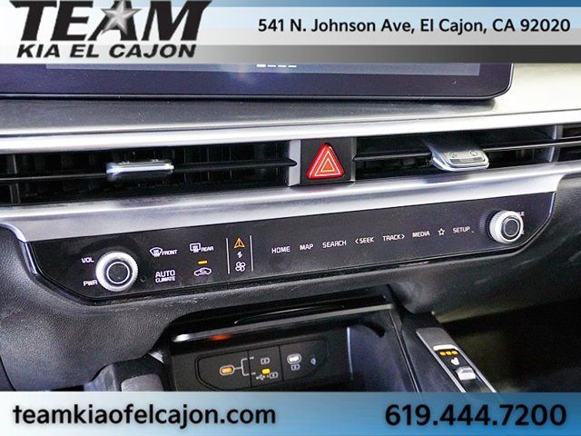 Certified 2025 Kia Sorento EX FWD image 33