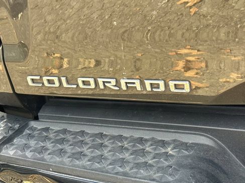 Used 2023 Chevrolet Colorado W/T RWD image 7