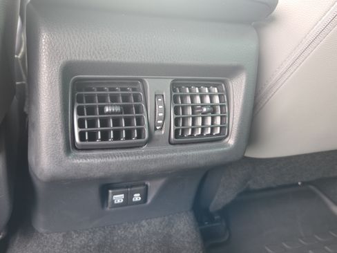Used 2026 Toyota Camry SE FWD image 26