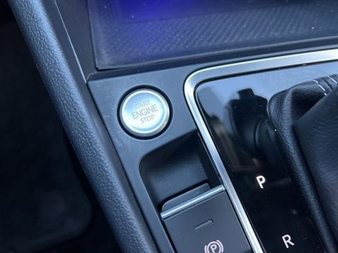 Used 2021 Volkswagen Jetta SEL Premium image 43