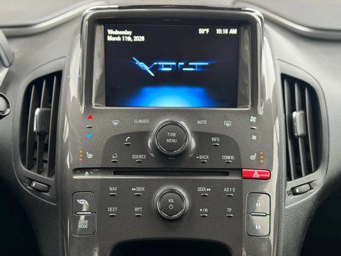Used 2014 Chevrolet Volt Premium w/ Premium Trim Package FWD image 27