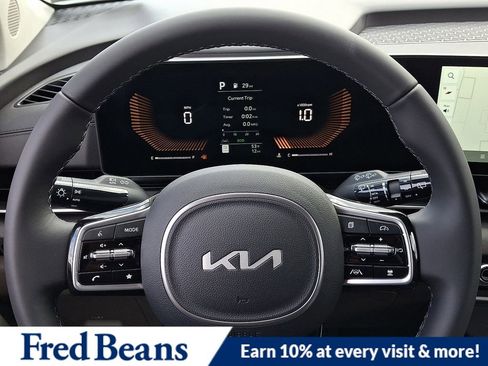 New 2026 Kia Carnival EX FWD image 19