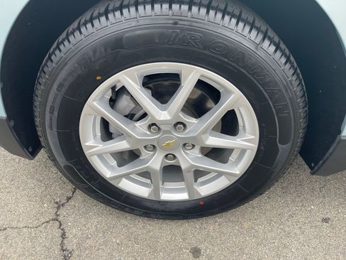 Used 2022 Chevrolet Equinox LT FWD image 16
