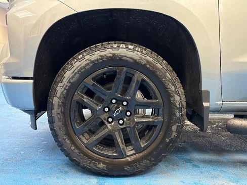New 2026 Chevrolet Silverado 1500 Custom w/ Turbomax Blackout Package AWD/4WD image 15