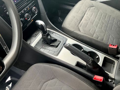 Used 2020 Volkswagen Passat 2.0T S image 16