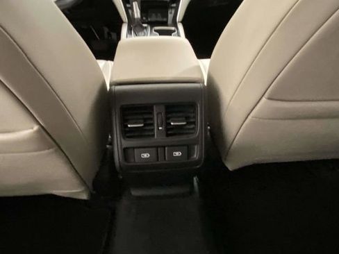 Used 2022 Honda Accord EX-L image 10