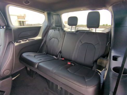 New 2026 Chrysler Voyager LX image 16