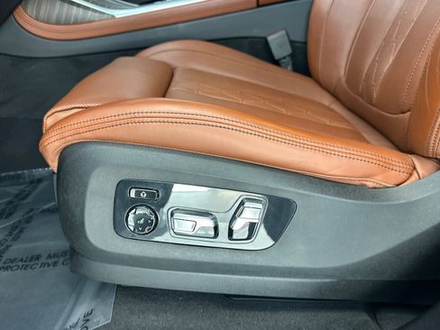 Used 2024 BMW X7 xDrive40i w/ Executive Package AWD/4WD image 14