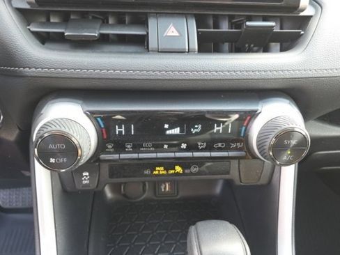 Certified 2025 Toyota RAV4 XLE image 20