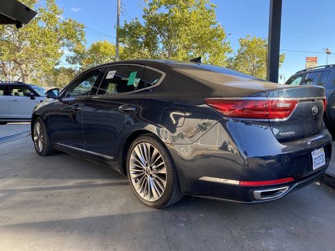 Used 2017 Kia Cadenza Limited FWD image 6