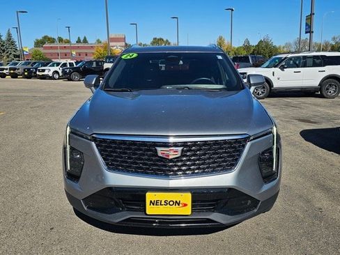 Used 2024 Cadillac XT4 Premium Luxury image 3