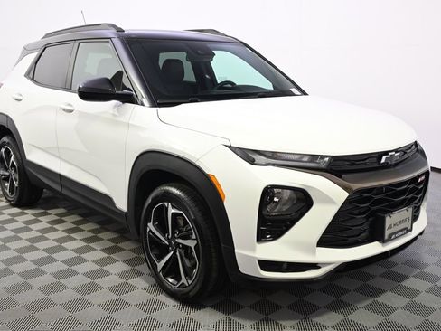 Used 2023 Chevrolet TrailBlazer RS w/ Convenience Package AWD/4WD image 8