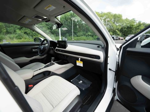 New 2026 Honda HR-V LX image 26