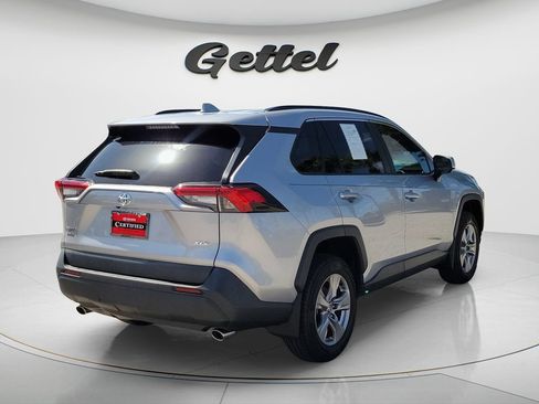 Used 2023 Toyota RAV4 XLE w/ Convenience Package FWD image 5