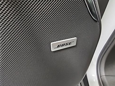 New 2026 GMC Yukon Denali w/ Sun & Power Step Package image 33