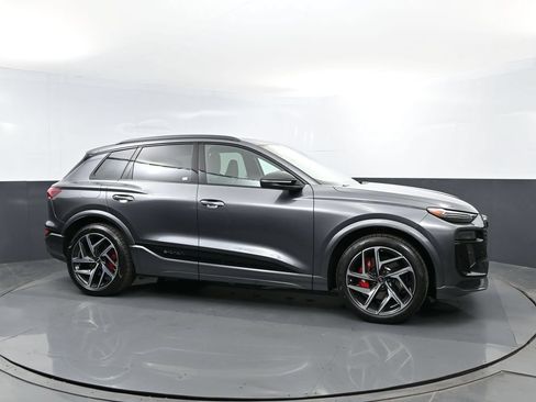 New 2027 Audi SQ6 e-tron Premium Plus AWD/4WD image 4