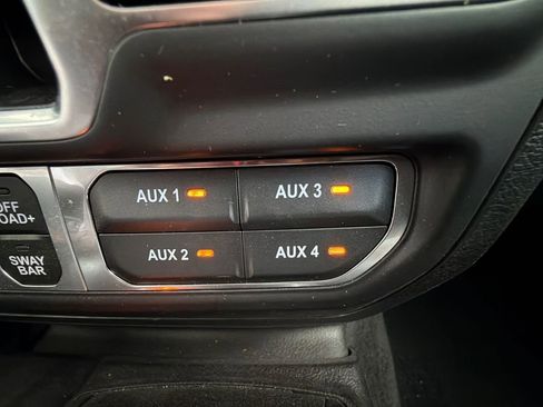 Used 2023 Jeep Wrangler Unlimited Rubicon w/ LED Lighting Group image 12