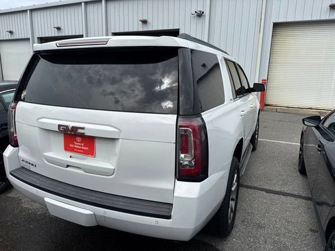 Used 2017 GMC Yukon SLT RWD image 9