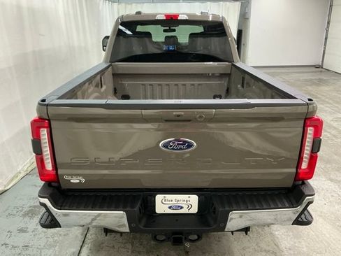 New 2026 Ford F250 Lariat w/ Chrome Package AWD/4WD image 4
