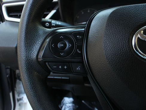 Used 2023 Toyota Corolla LE FWD image 28