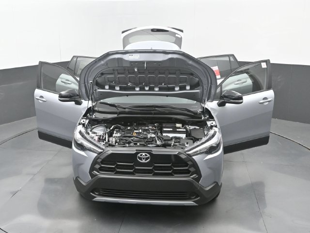 New 2026 Toyota Corolla Cross LE FWD image 32