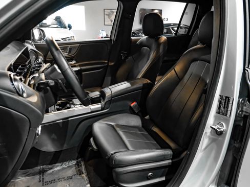 Used 2020 Mercedes-Benz GLB 250 image 27