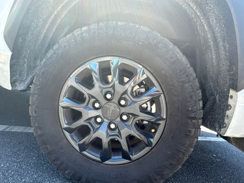 Used 2024 Toyota Tundra SR5 w/ SR5 Premium Package image 22