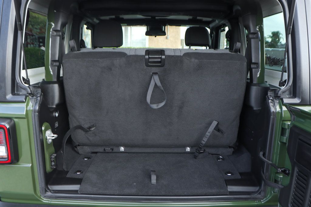 Used 2024 Jeep Wrangler Sport AWD/4WD image 8