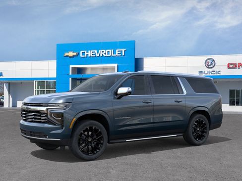 New 2026 Chevrolet Suburban Premier w/ Sun And Tow Package AWD/4WD image 34