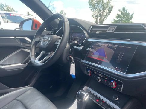 Used 2025 Audi Q3 2.0T Premium AWD/4WD image 30