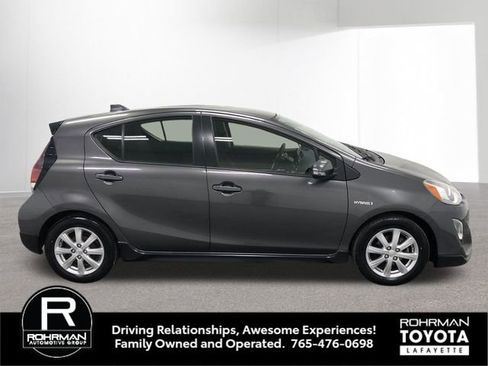 Used 2017 Toyota Prius C Two image 8