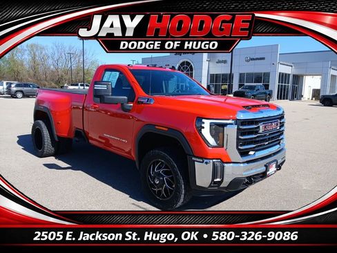 Used 2025 GMC Sierra 3500 SLE image 1