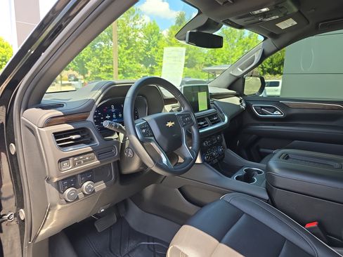 Used 2024 Chevrolet Tahoe Premier AWD/4WD image 22
