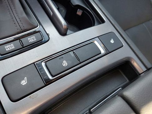 Used 2019 Genesis G80 3.8 image 27