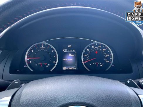 Used 2015 Toyota Camry SE FWD image 18