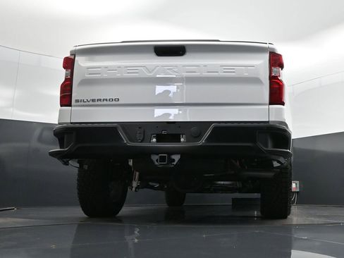 Used 2026 Chevrolet Silverado 1500 W/T w/ Z71 Off-Road Package AWD/4WD image 42