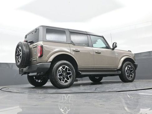 New 2025 Ford Bronco Outer Banks image 18