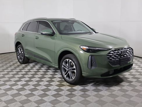 Used 2025 Audi Q5 Premium Plus image 3