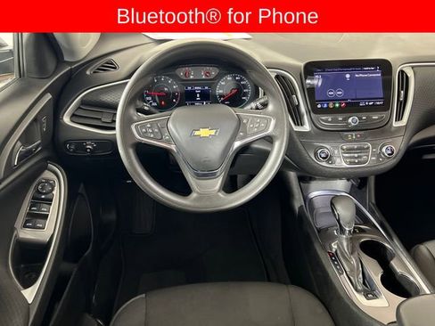 Used 2024 Chevrolet Malibu LT image 14
