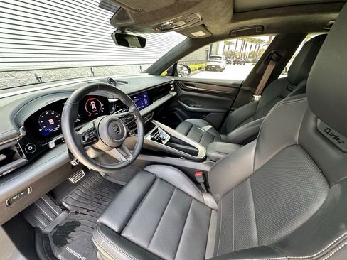Certified 2024 Porsche Macan Turbo Electric image 4